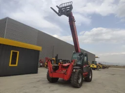 Телескопичен товарач Manitou MT 1740 image 7