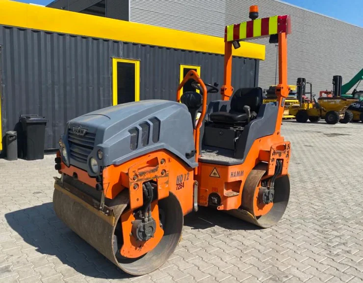 Двубандажен валяк Hamm HD12 VV