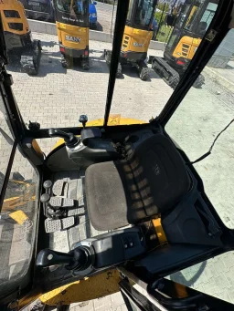 Мини багер JCB 8025 image 6