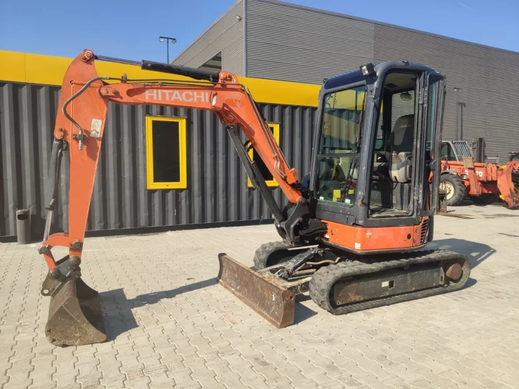 Верижен багер Hitachi ZX33U-3