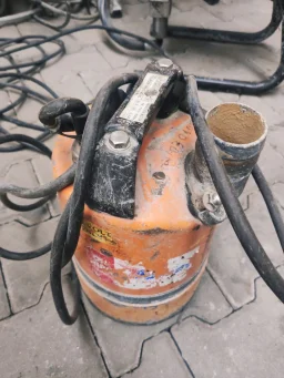 Помпа ел 2 инча 110V за ремонт  image 1