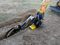 Прикачен каналокопател под наем image 1