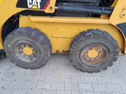 Мини челен товарач Caterpillar 216B3 image 7