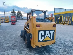 Мини челен товарач Caterpillar 216B3 image 3