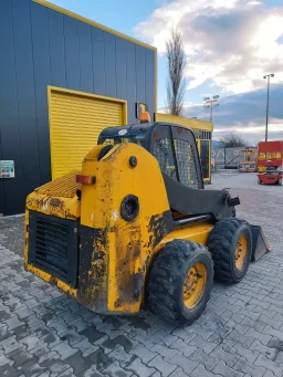 Мини челен товарач  JCB  Robot 190 image 4