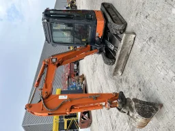 Мини багер Hitachi ZX30U-2 CLR 2008   image 1