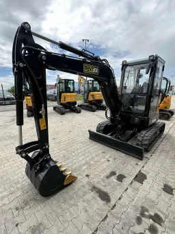 Мини багер Kubota MX40 image 9