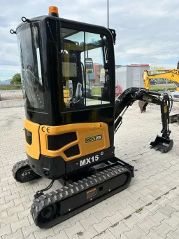 Чисто Нов Мини багер 1.5 тона MX15 image 4