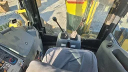 Комбиниран багер Komatsu image 10