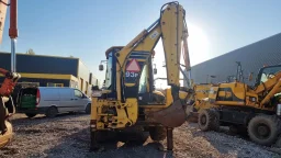 Комбиниран багер Komatsu image 6