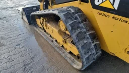 Мини верижен товарач CAT image 17