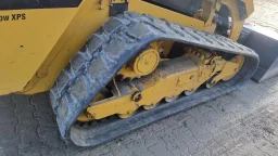 Мини верижен товарач CAT image 8