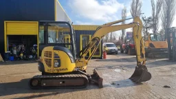 мини багер Komatsu image 4