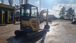 мини багер Komatsu image 5