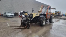 Телескопичен товарач JLG image 3