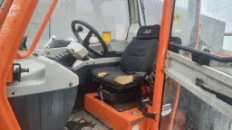 Телескопичен товарач JLG image 6