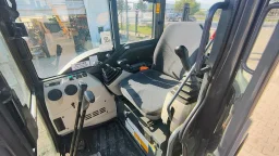 Мини багер Yanmar SK30SR-6E image 5