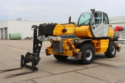 Телескопичен товарач Manitou MRT 2150 image 1
