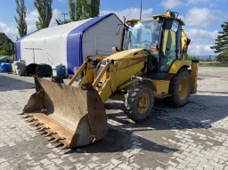 Комбиниран багер Komatsu WB93R-5