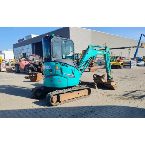 Мини багер Kobelco SK30SR-6E image 3