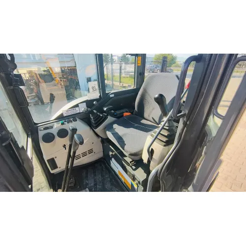 Мини багер Kobelco SK30SR-6E image 5