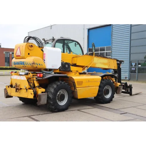 Телескопичен товарач Manitou MRT 2150 image 2