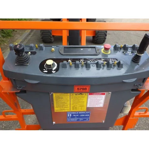 Артикулираща вишка JLG 510AJ image 6