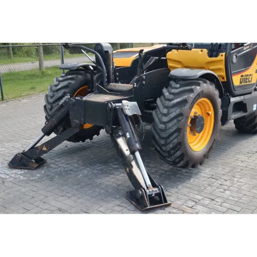 Телескопичен товарач DIECI Runner 40.13 image 5