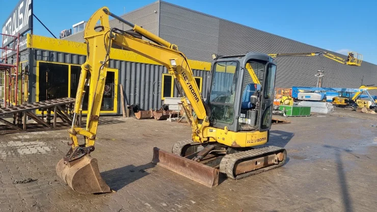 Употребяван мини багер Komatsu