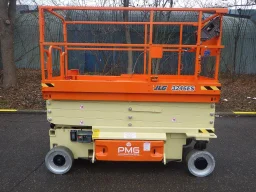 Ножична вишка JLG 3246ES