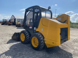 Мини колесен товарач JCB Robot 170 image 6