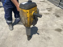 Пневматичен чук WACKER BH23 image 2