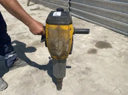 Пневматичен чук WACKER BH23 image 3
