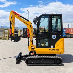 Мини багер Lonking CDM6020 image 2