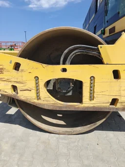 Валяк Bomag BW 216 DH image 1