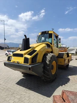 Валяк Bomag BW 216 DH image 5