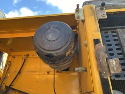 Верижен багер JCB JS330 image 16