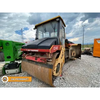 Двубандажен валяк Dynapac CC422