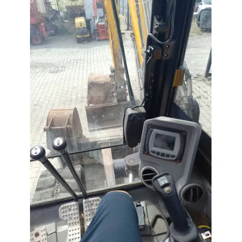 Верижен багер JCB 86C-1 image 1