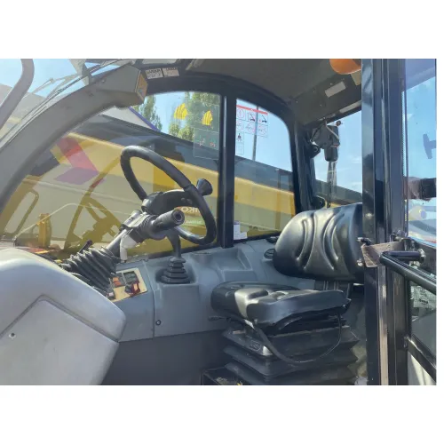 Телескопичен товарач Haulotte HTL 4017 image 5