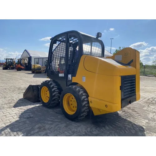 Мини колесен товарач JCB Robot 170 image 6