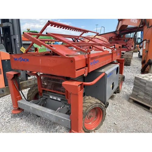 Ножична вишка Skyjack SJ6826RT image 1