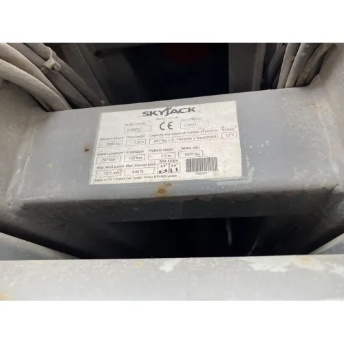 Ножична вишка Skyjack SJ6826RT image 8