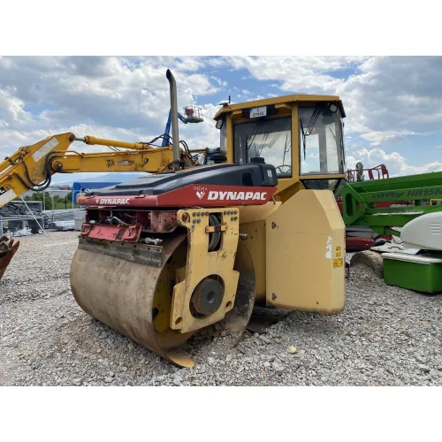 Двубандажен валяк Dynapac CC422 image 2