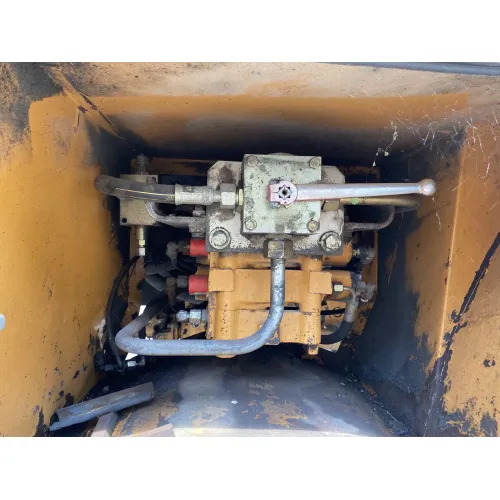 Колесен багер Case WX150 image 11