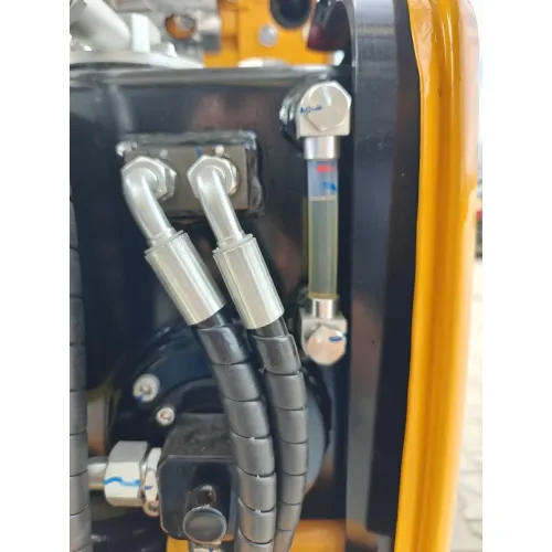 Мини багер Lonking CDM6010 image 3