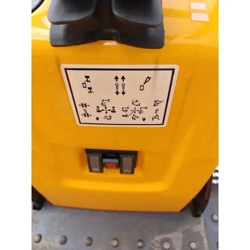 Мини багер Lonking CDM6010 image 8