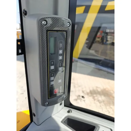 Мини багер Lonking CDM6035 image 11