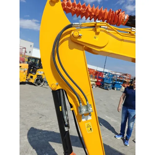 Мини багер Lonking CDM6035 image 14