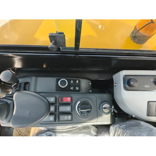 Мини багер Lonking CDM6035 image 2